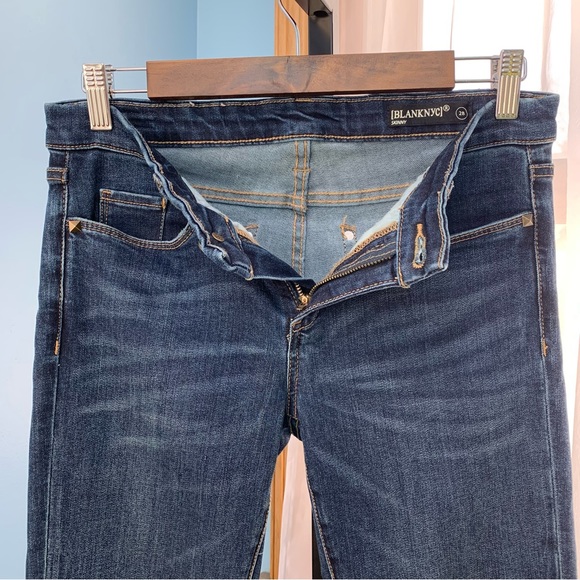 Blank NYC Skinny Jeans with Studded Back Pockets - Picture 4 of 7
